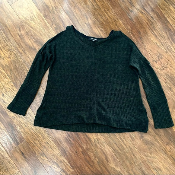 Inspired Hearts Waffle Knit Top Medium - Picture 2 of 8